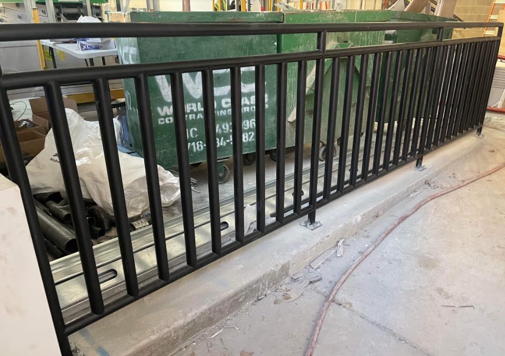 Guard railing pipe rail ramp - security steel