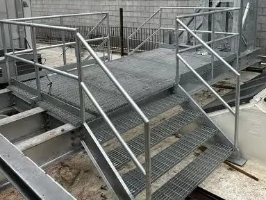 roof-dunnage-stairs-platform