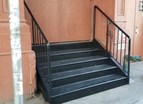 closed diamond stairs