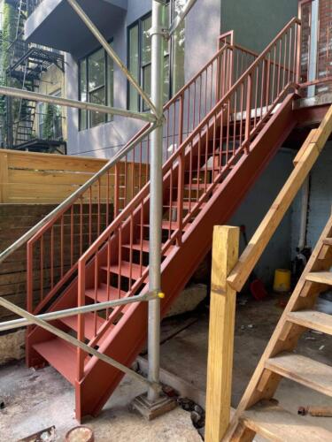 Metal stairs round bar tube railings